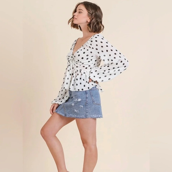 Emory Park Puff Sleeve Tie Front Polka Dot Blouse in White and Black Size S - Picture 1 of 14